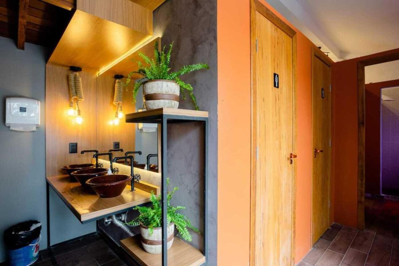 Nomades Vibe Da Ilha - Adventure Hostels & Coworking Florianopolis Exterior photo